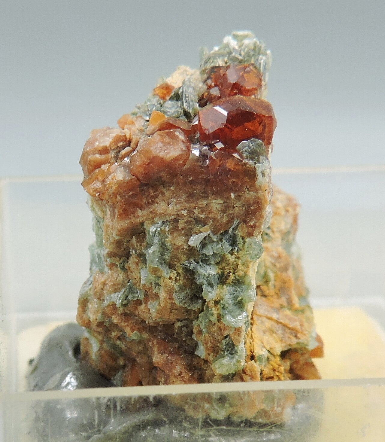 Hessonite from Italy – thumbnail