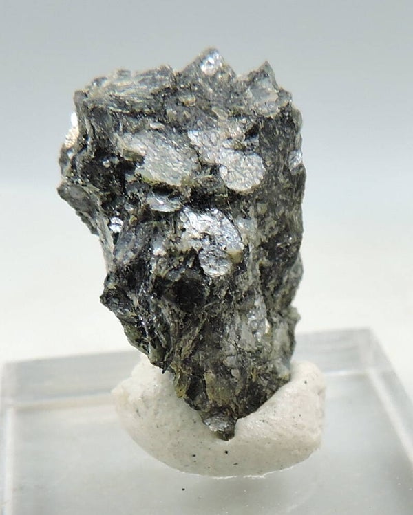 Naujakasite from Greenland – thumbnail