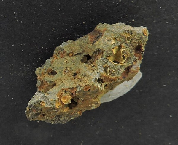 Paulingite from the Czech Republic – thumbnail
