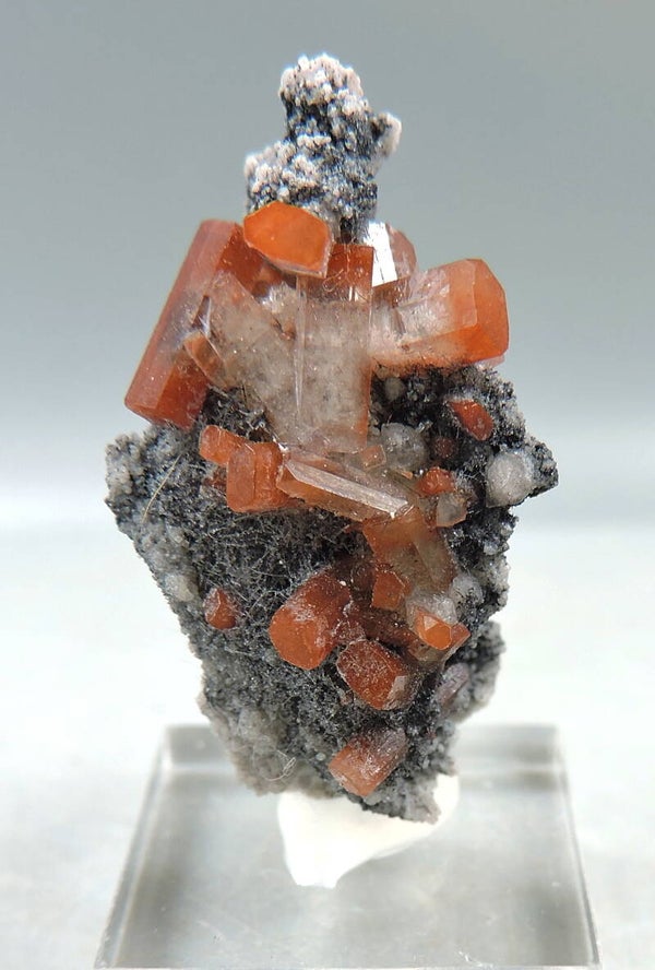 Red topaz on matrix from Tepetate, Mexico – thumbnail