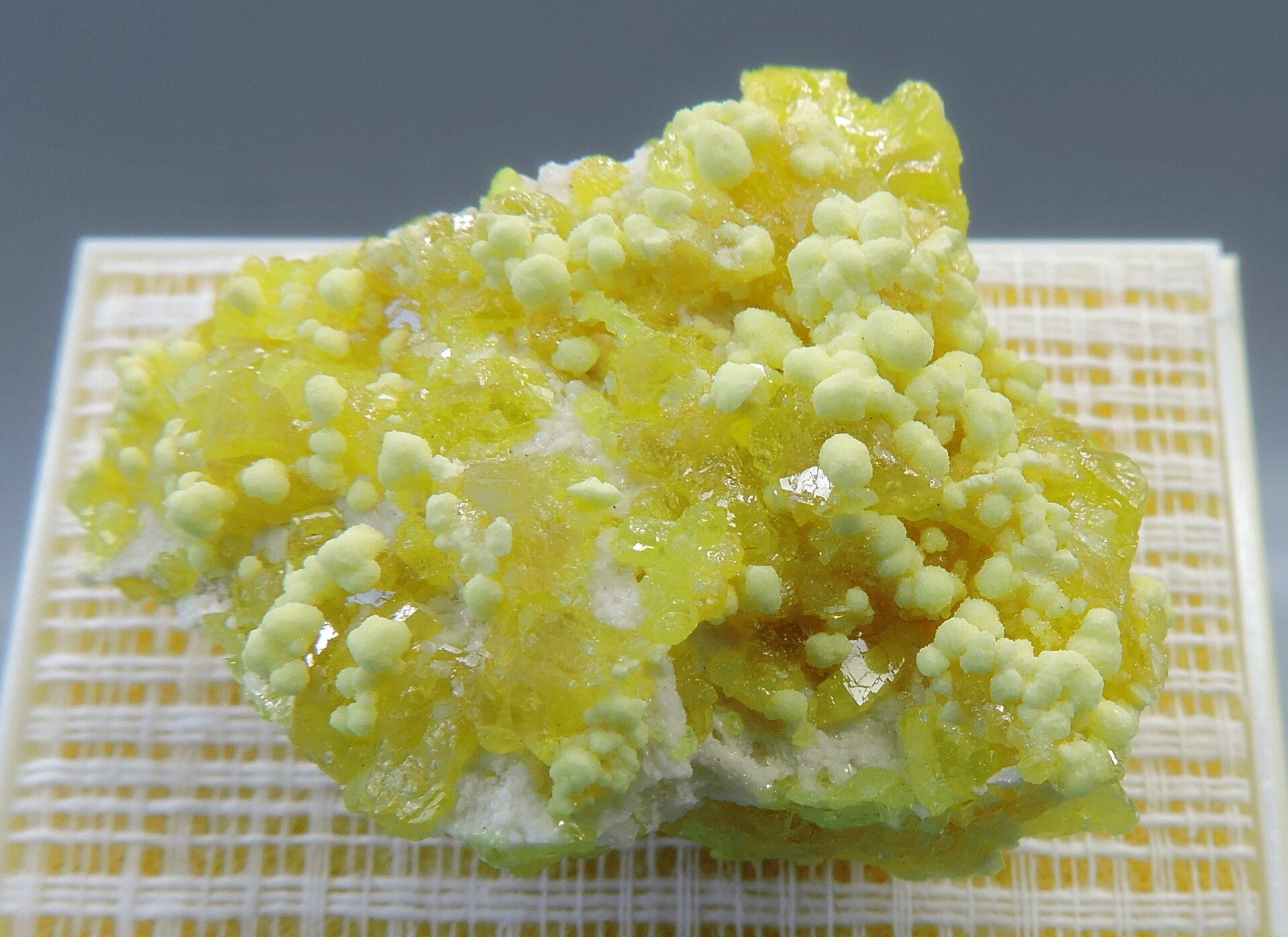 Native sulphur from Mexico – miniature