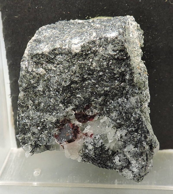 Villiaumite from Greenland – thumbnail