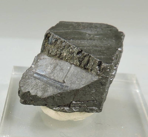 Wolframite from Portugal – thumbnail