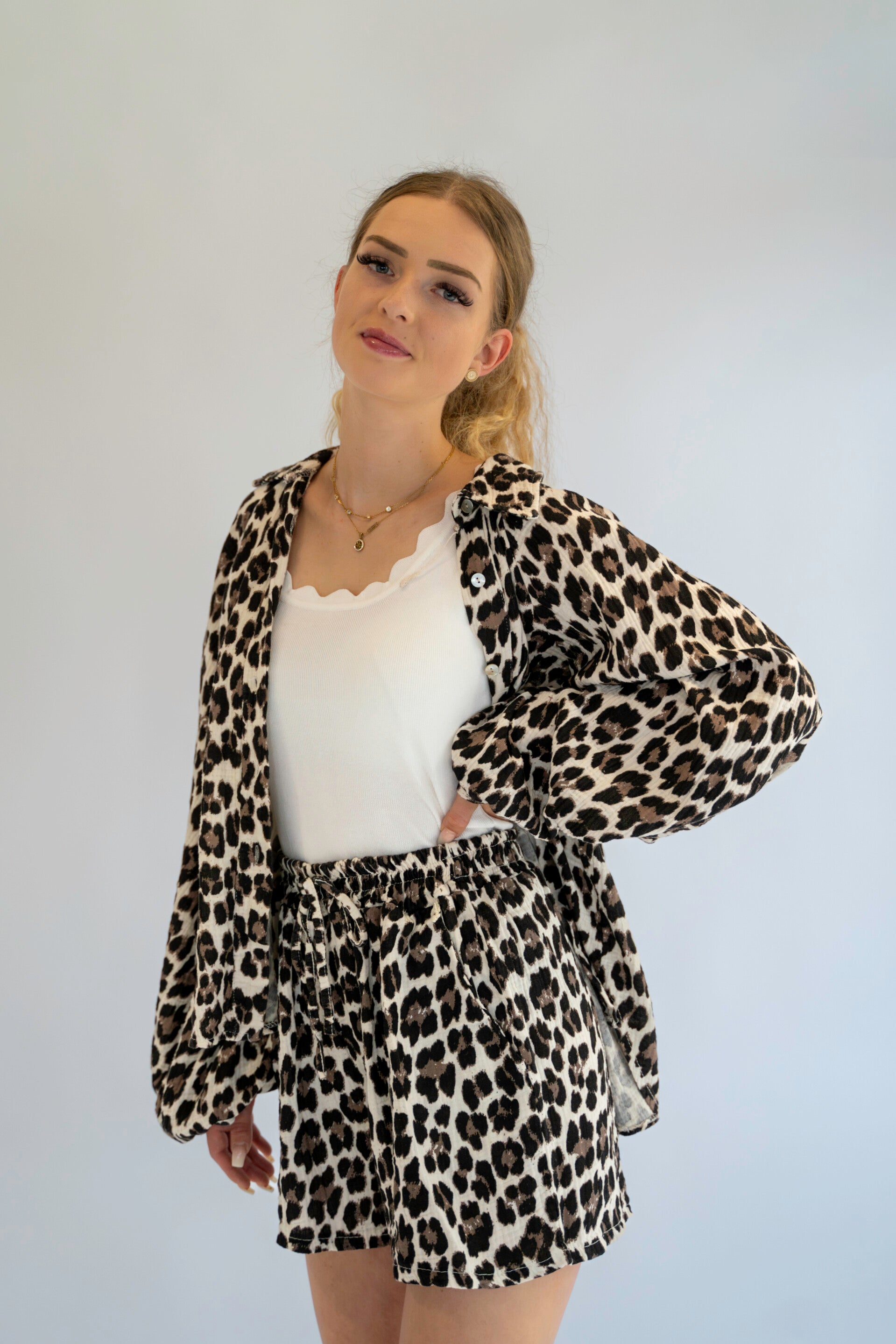 Musselin Shorts LEO - versch. Farben