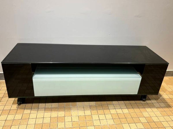 Modern Design TV-Meubel / Lowboard – Hoogglans Zwart & Mat Glas (Op Wielen)