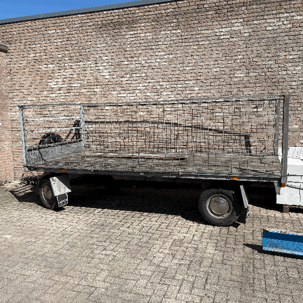 Aanhangwagen | lengte 4,12 M breedte 1,84 M