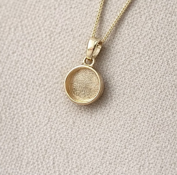 9ct Solid Gold Round Breast Milk Pendant