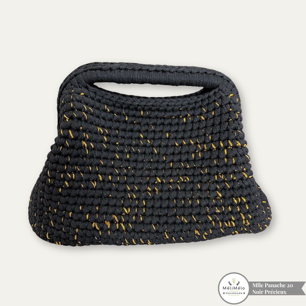 mlle-panache-20-noir-precieux-1-standard.png