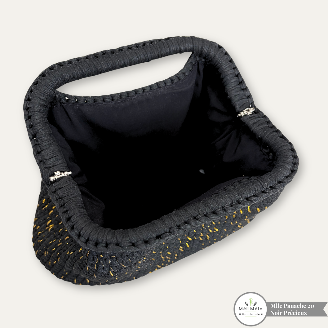 mlle-panache-20-noir-precieux-2-standard.png
