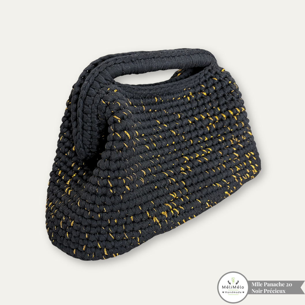 mlle-panache-20-noir-precieux-3-standard.png