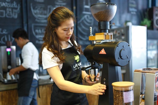 Professionelle Wartung einer gewerblichen Kaffeemaschine durch Barista Technik in Berlin – zuverlässiger Service für Espressomaschinen, Siebträger und Vollautomaten