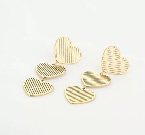❥Oorbellen 3 hartjes goud