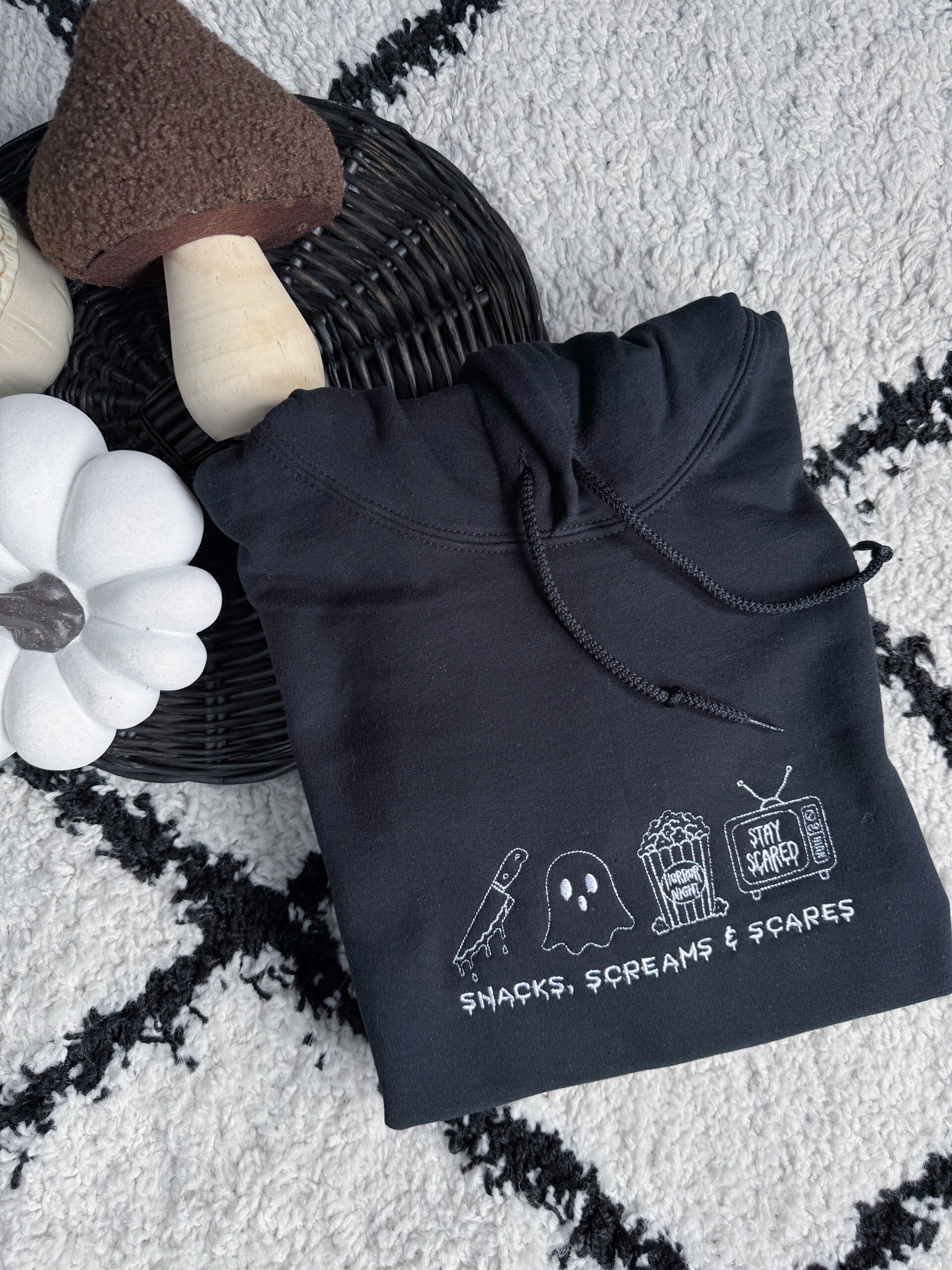 Snack, Screams & Scares - Hoodie/sweater