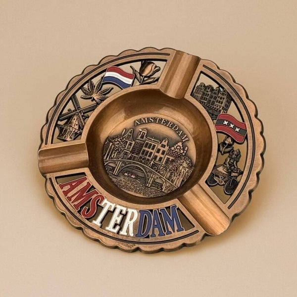 15208 - Asbak rond Amsterdam - koper