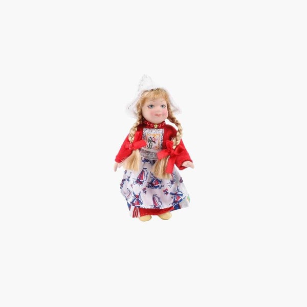 4312 - Pop porselein vrouw 12 cm - rood
