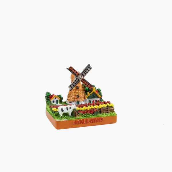 8286 - Miniatuur polystone tulpenveld 5 cm Holland