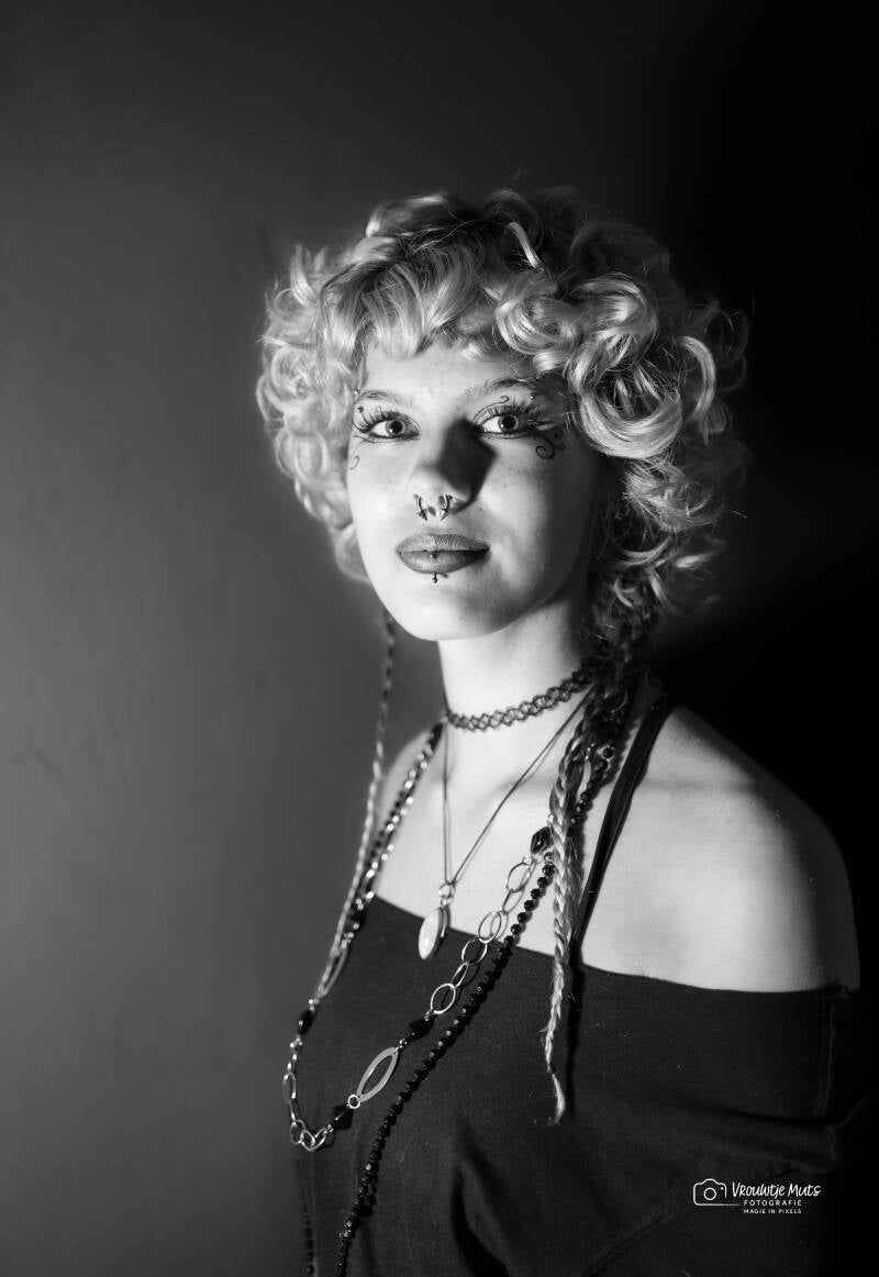 nathalie-met-logo-16-standard.jpg