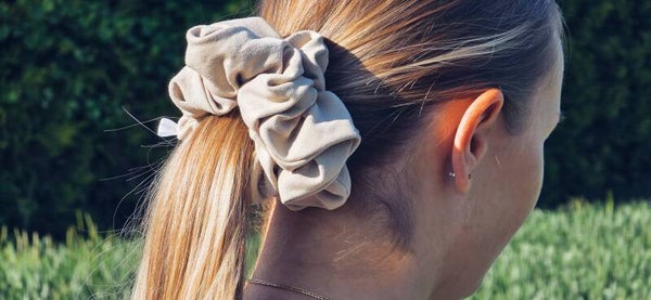 Beiger Scrunchie – Dein sanfter Farbtupfer für jeden Tag!