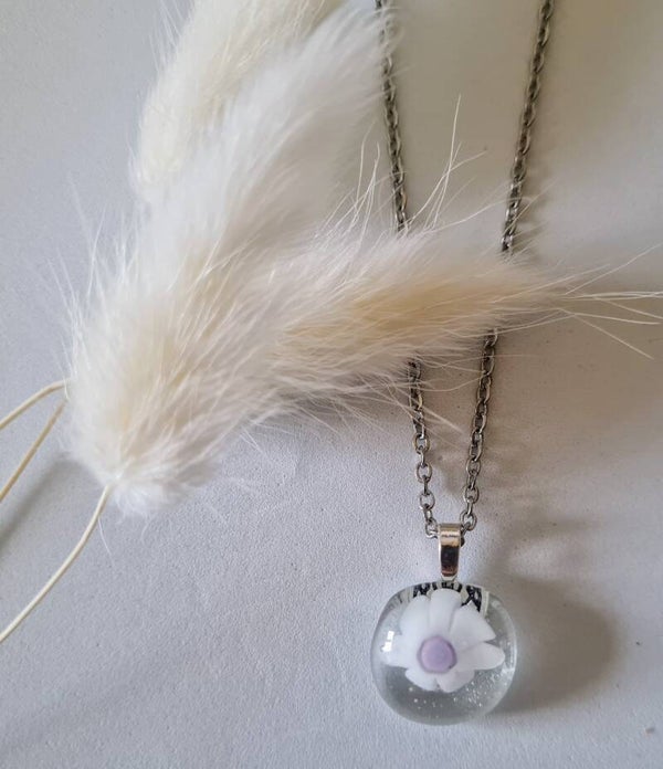 Petit pendentif en verre