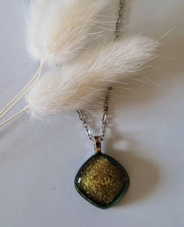 Pendentif en verre dichroique