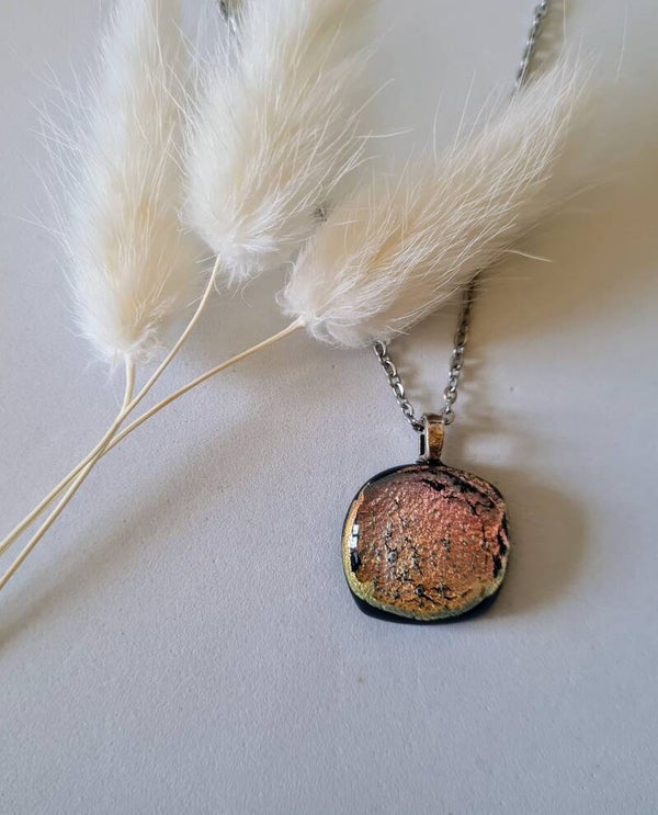 Pendentif en verre dichroique