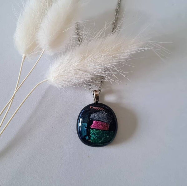 Pendentif en verre dichroique