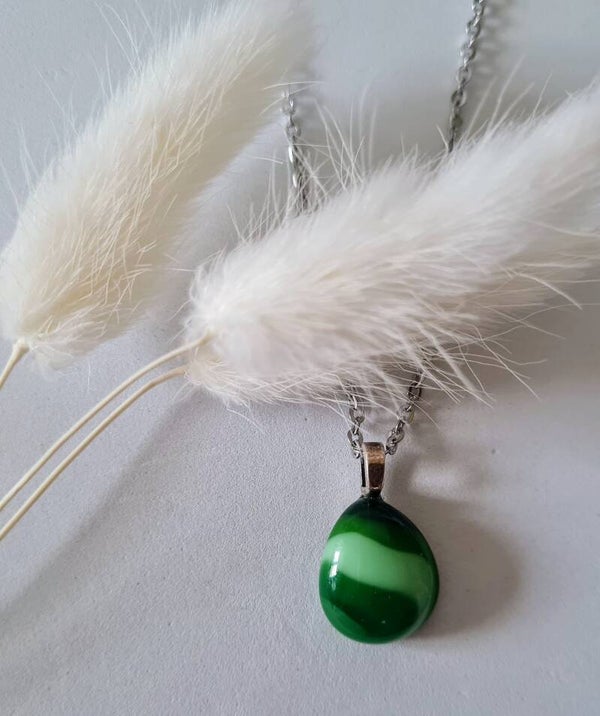Petit pendentif en verre