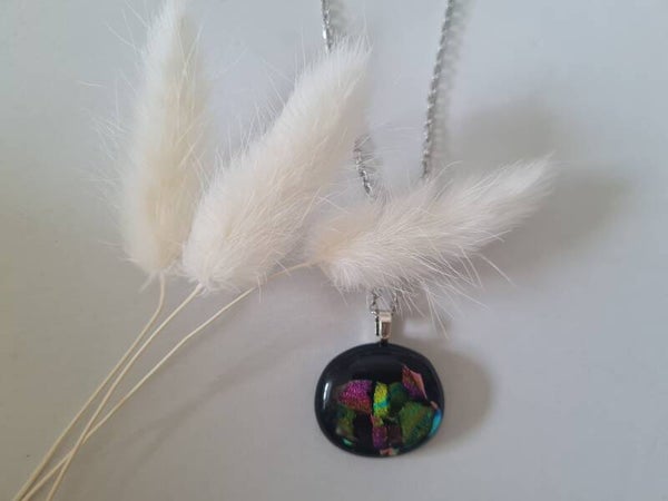 Pendentif en verre dichroique