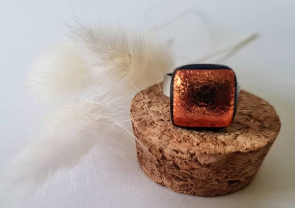 Bague en verre dichroique