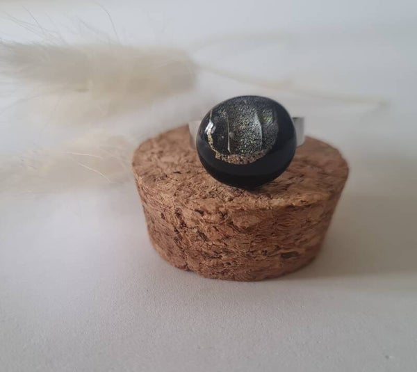 Bague en verre dichroique