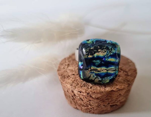 Bague en verre dichroique