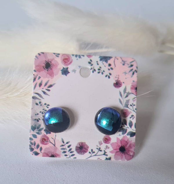 Boucle d'oreille clou en verre dichroique