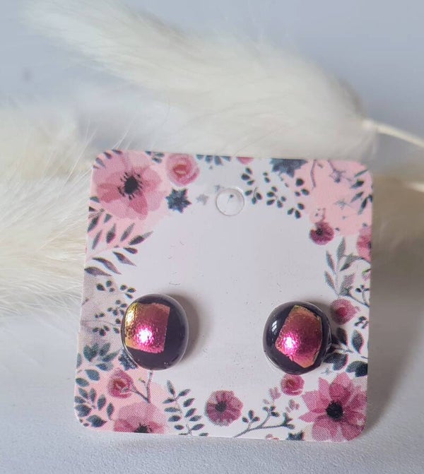 Boucle d'oreille clou en verre