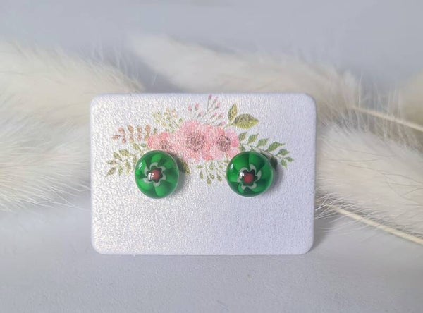 Boucle d'oreille clou en verre