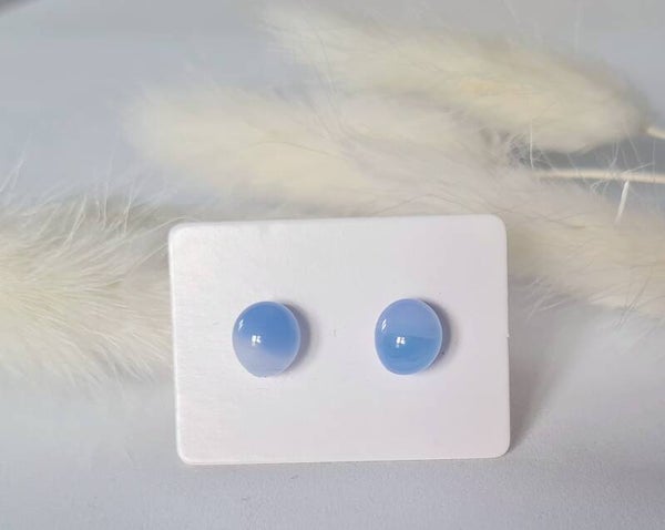 Boucle d'oreille clou en verre