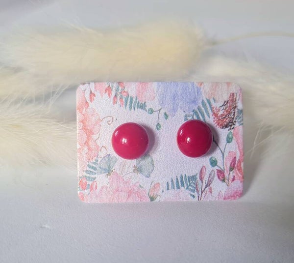 Boucle d'oreille clou en verre