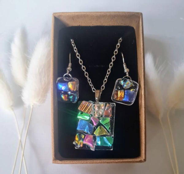 Coffret en verre dichroique