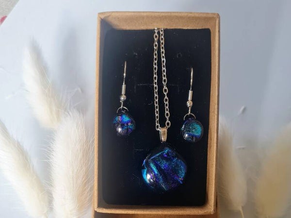 Coffret en verre dichroique