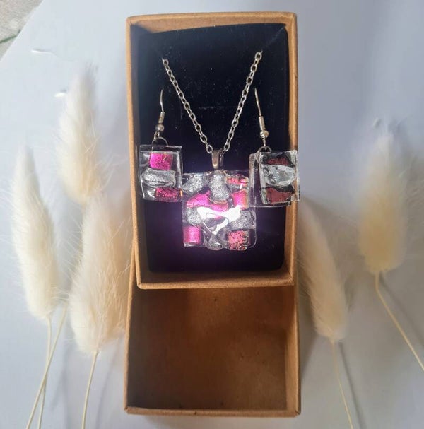 Coffret en verre dichroique