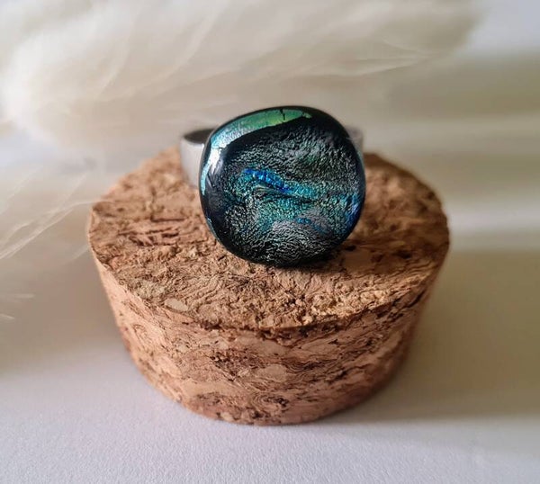Bague en verre dichroique