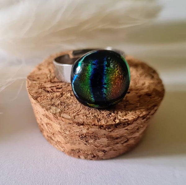 Bague en verre dichroique