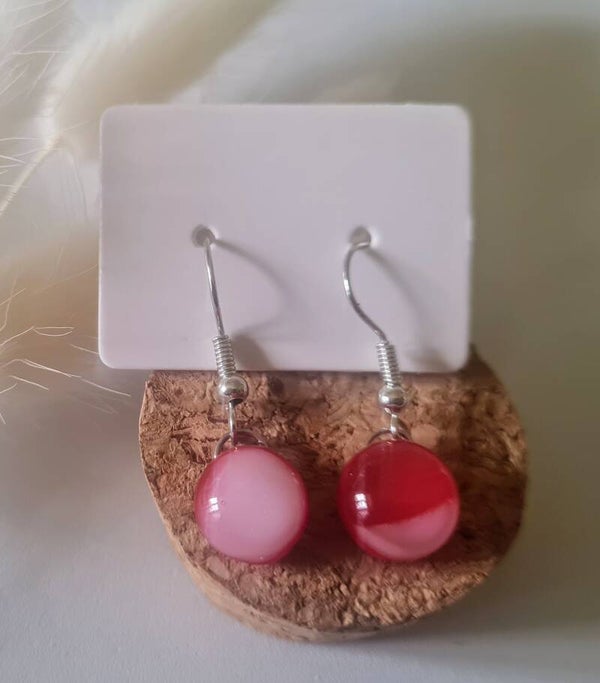 Boucle d'oreille pendante en verre