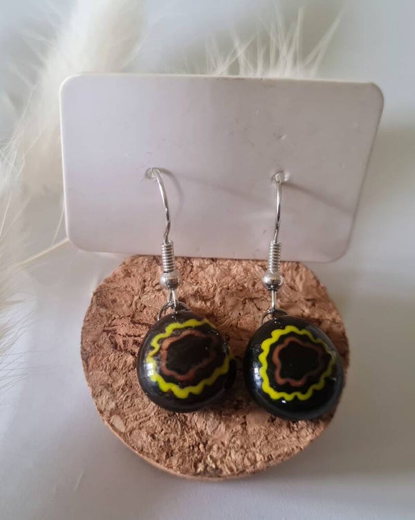 Boucle d'oreille pendante en verre