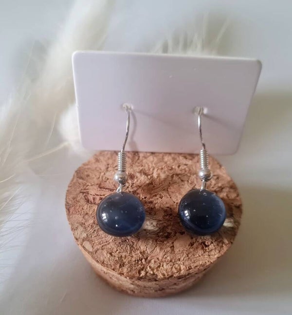 Boucle d'oreille pendante en verre
