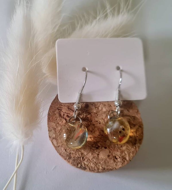 Boucle d'oreille pendante en verre