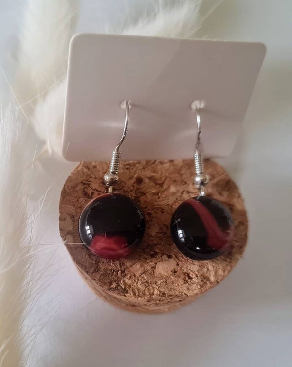 Boucle d'oreille pendante en verre