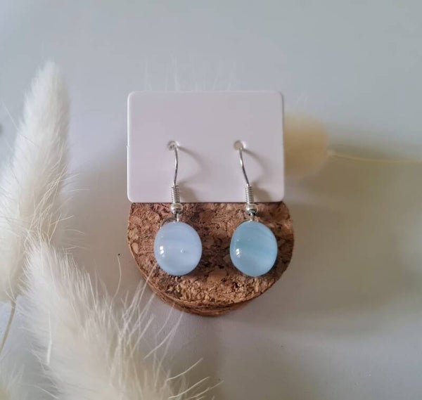 Boucle d'oreille pendante en verre