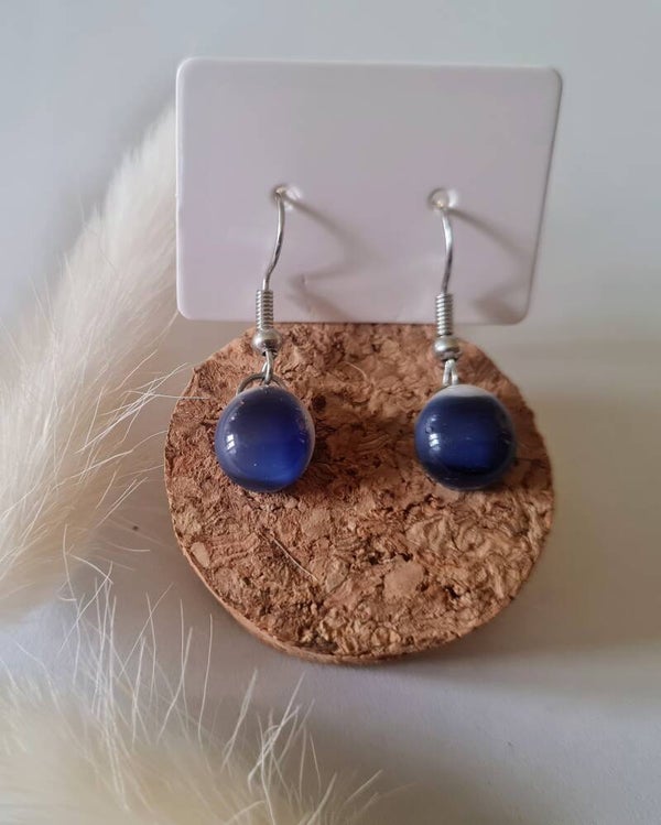 Boucle d'oreille pendante en verre