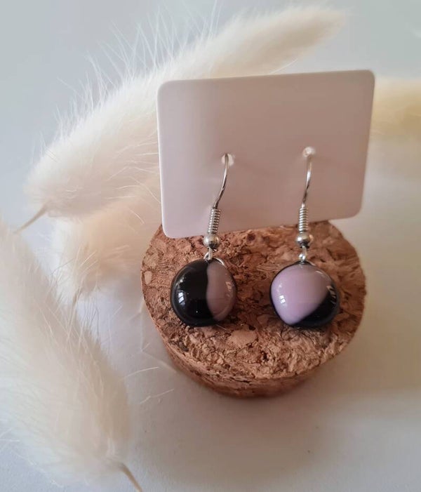 Boucle d'oreille pendante en verre