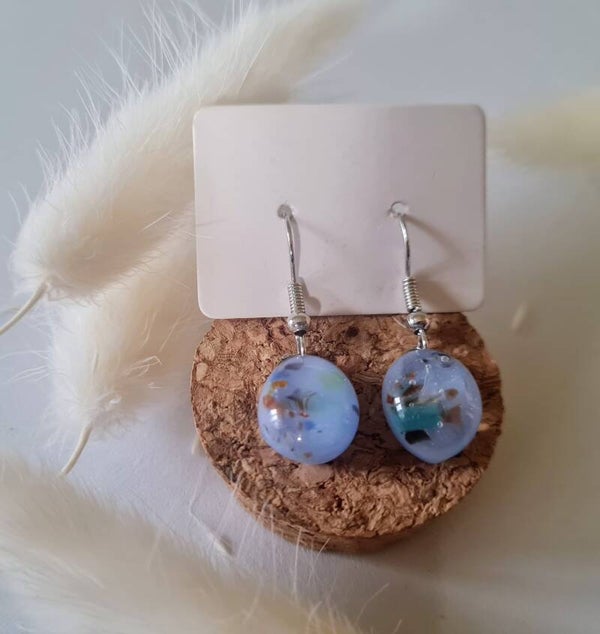 Boucle d'oreille pendante en verre